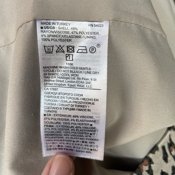 Banana Republic Leopard Dress - Ruffled Sleeves - Size 2 - - Picture 9 of 9